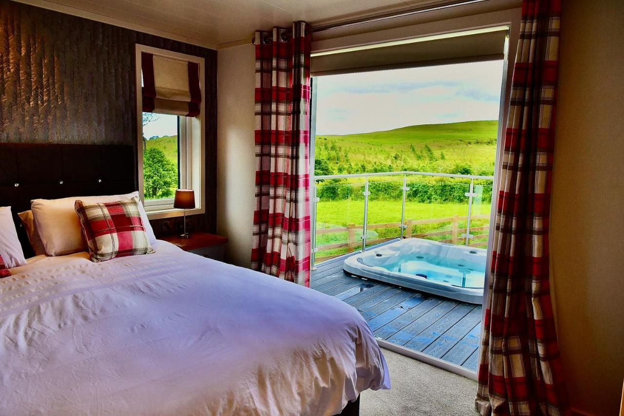 Arbennig Luxury Lodges Mold Exteriör bild
